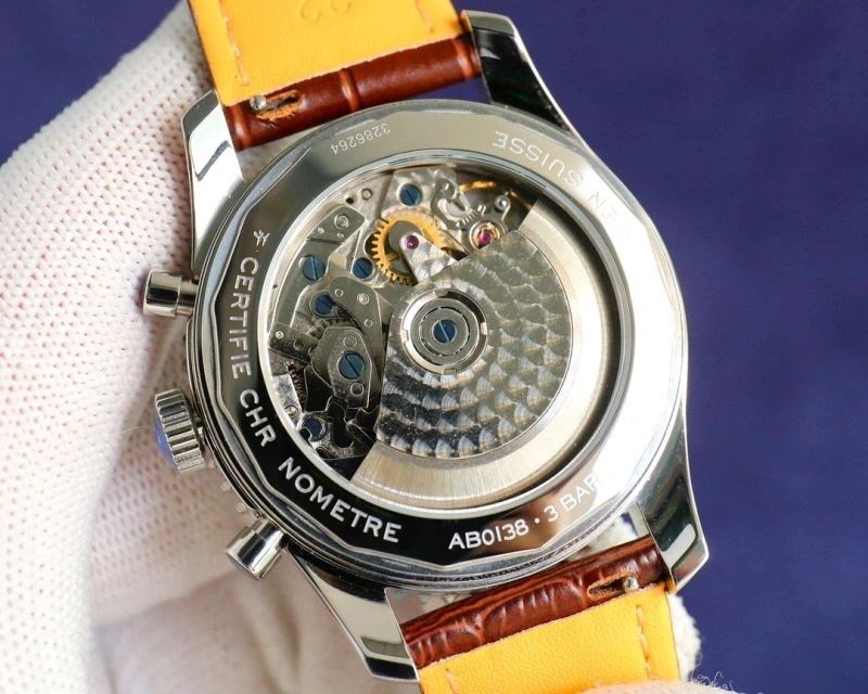 Versatile BREITLING Watches 177829