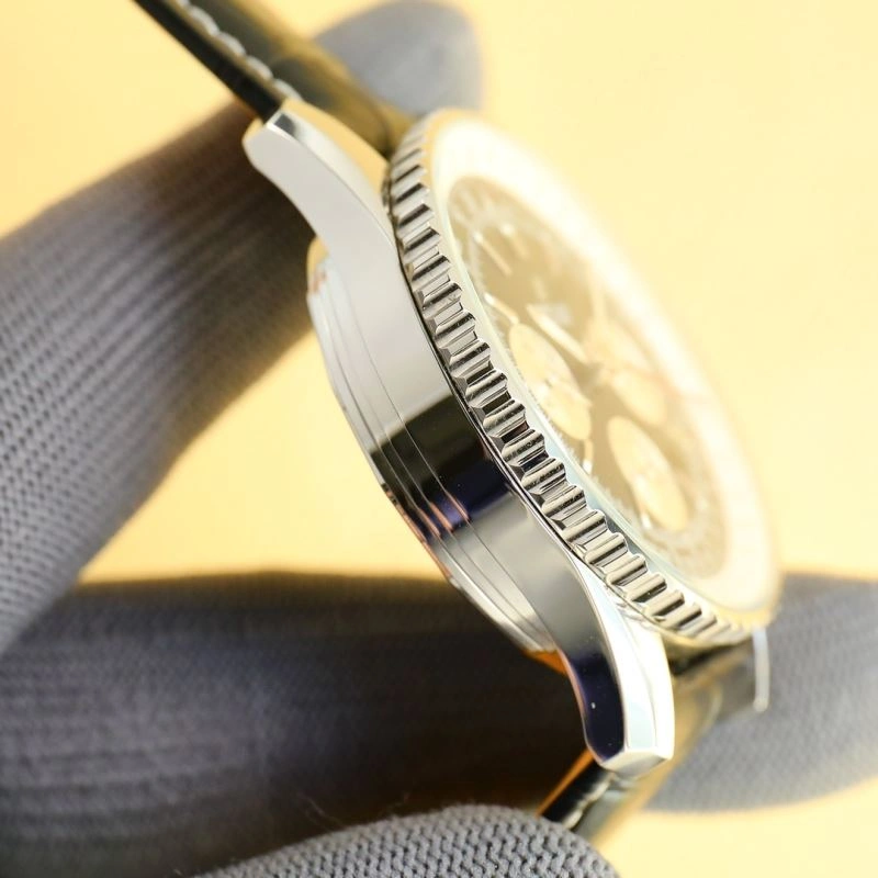 Vibrant BREITLING Watches 177795