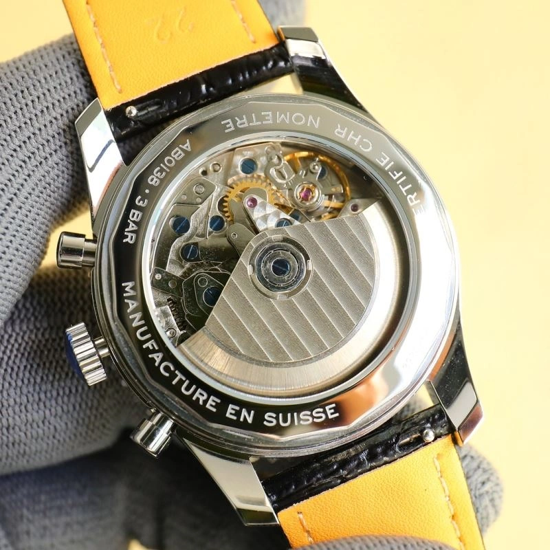 Vibrant BREITLING Watches 177795