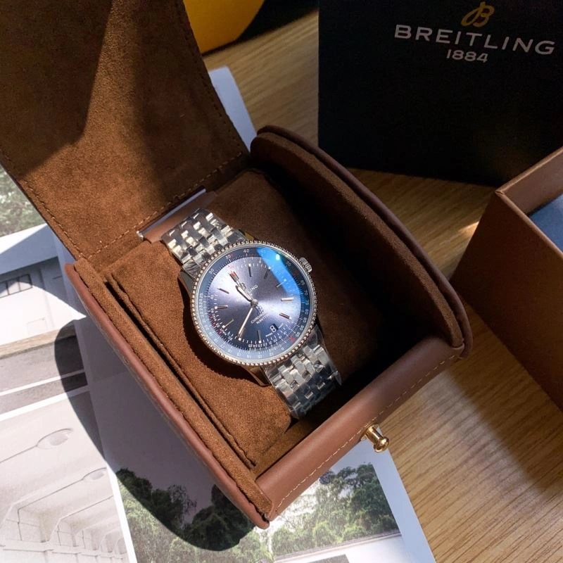 Elegant BREITLING Watches 177690