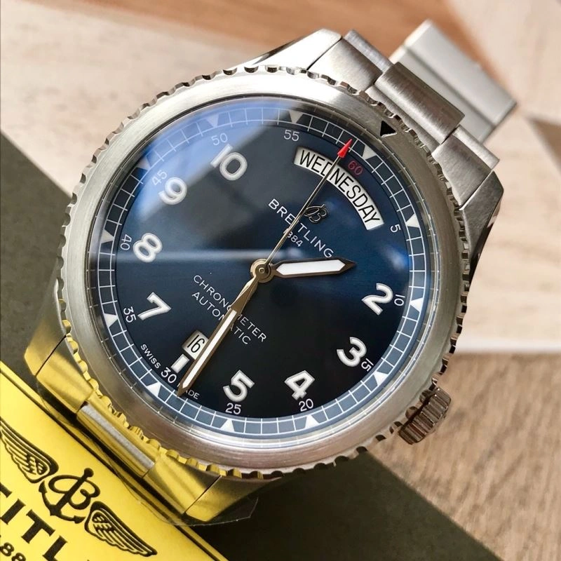 Contemporary BREITLING Watches 177585