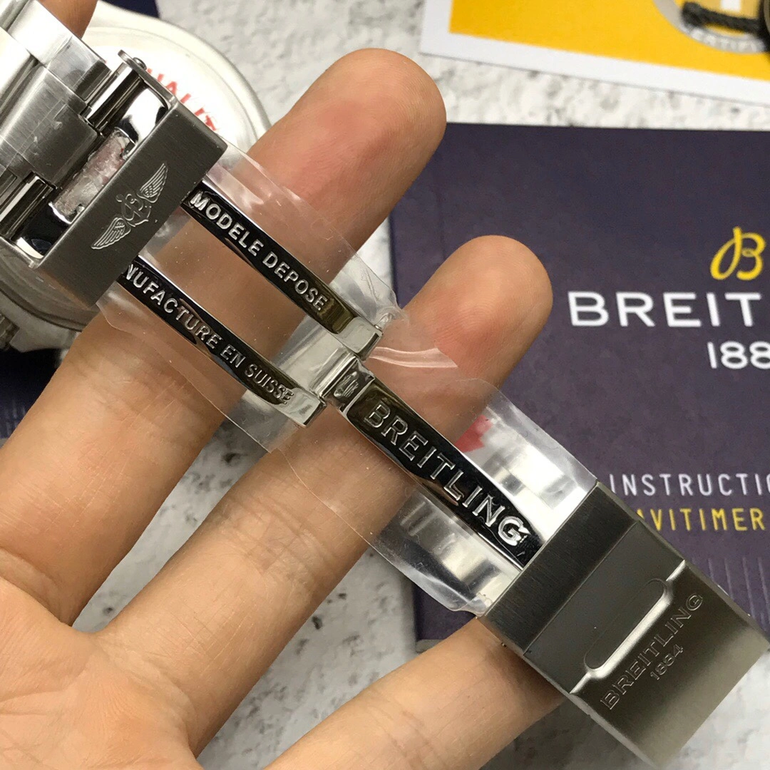 Seasonal BREITLING Watches 177574