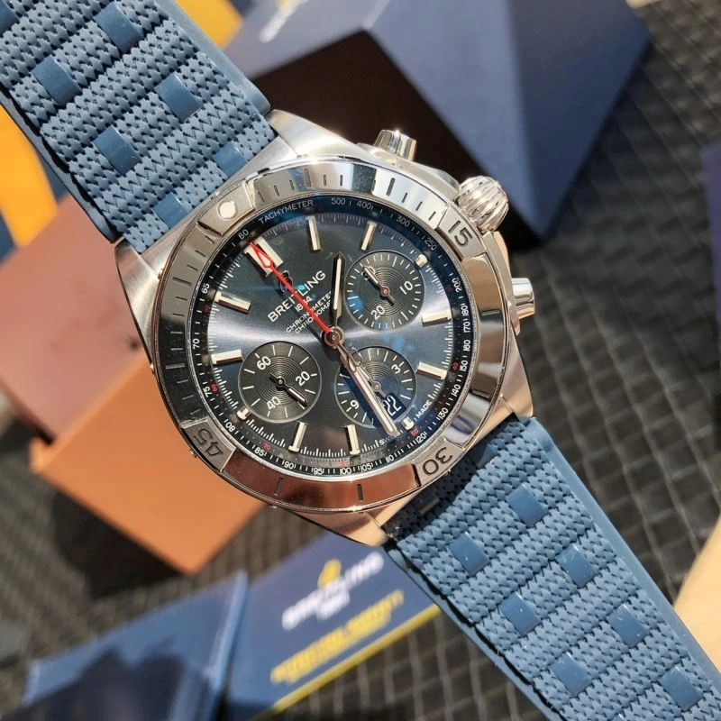 Versatile BREITLING Watches 177568
