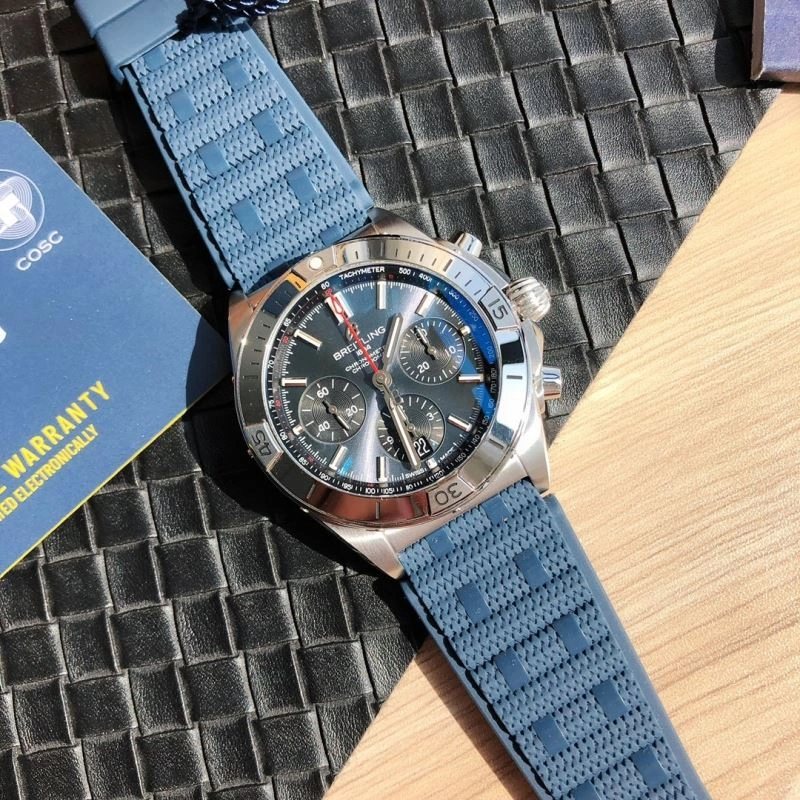 Versatile BREITLING Watches 177568
