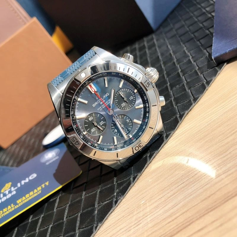 Versatile BREITLING Watches 177568