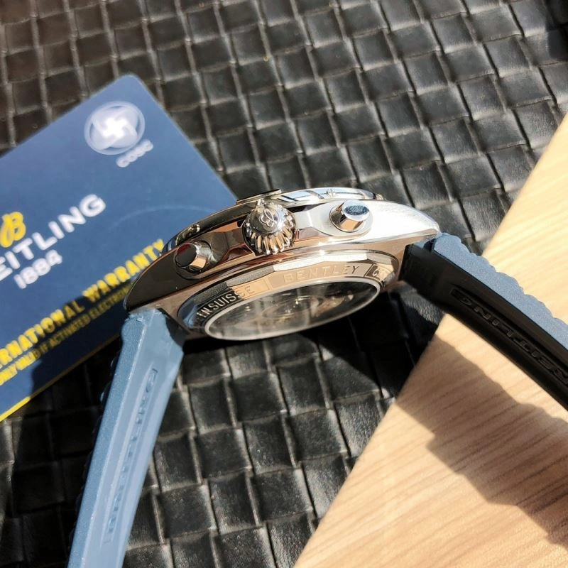 Versatile BREITLING Watches 177568