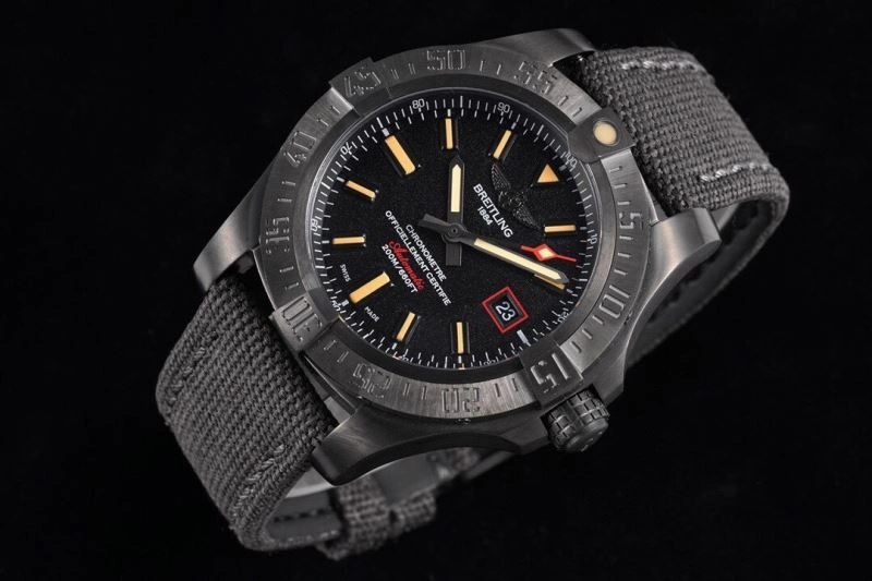 Sporty BREITLING Watches 177765