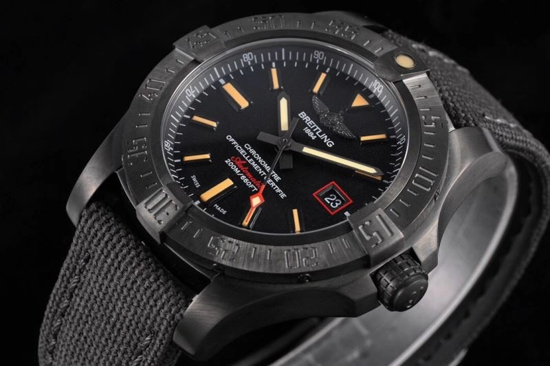 Sporty BREITLING Watches 177765