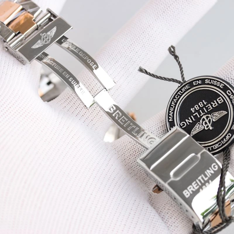 Sporty BREITLING Watches 177752