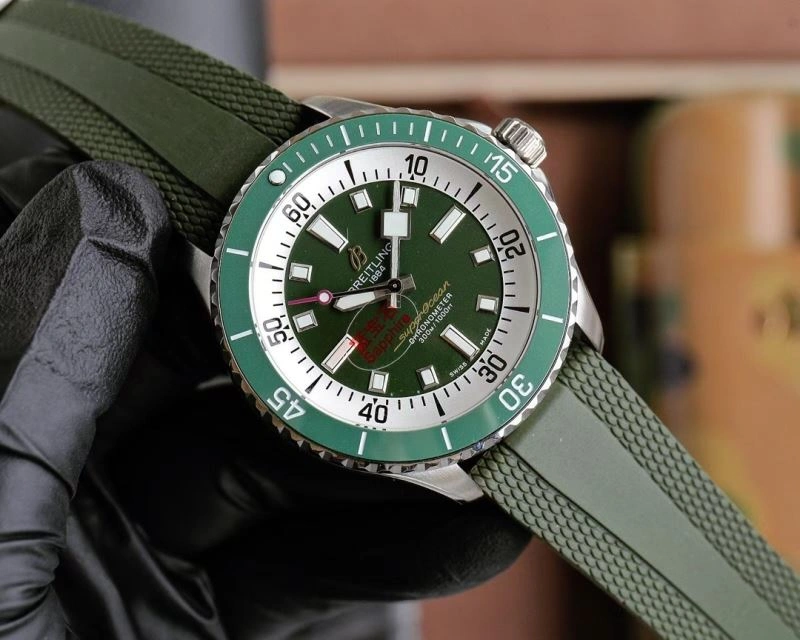 Contemporary BREITLING Watches 177746