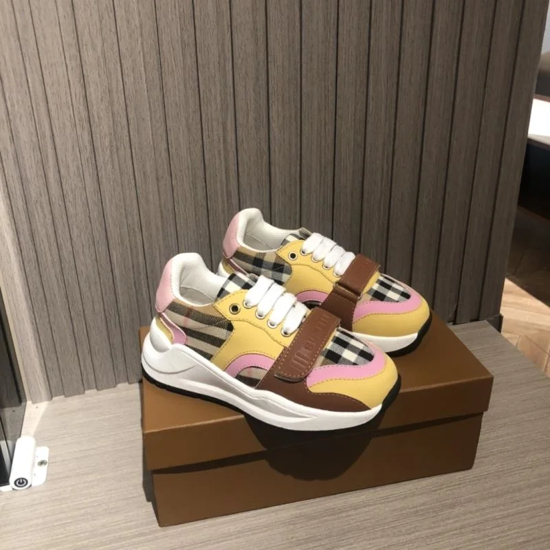 BURBERRY SHOES Seasonal 29976