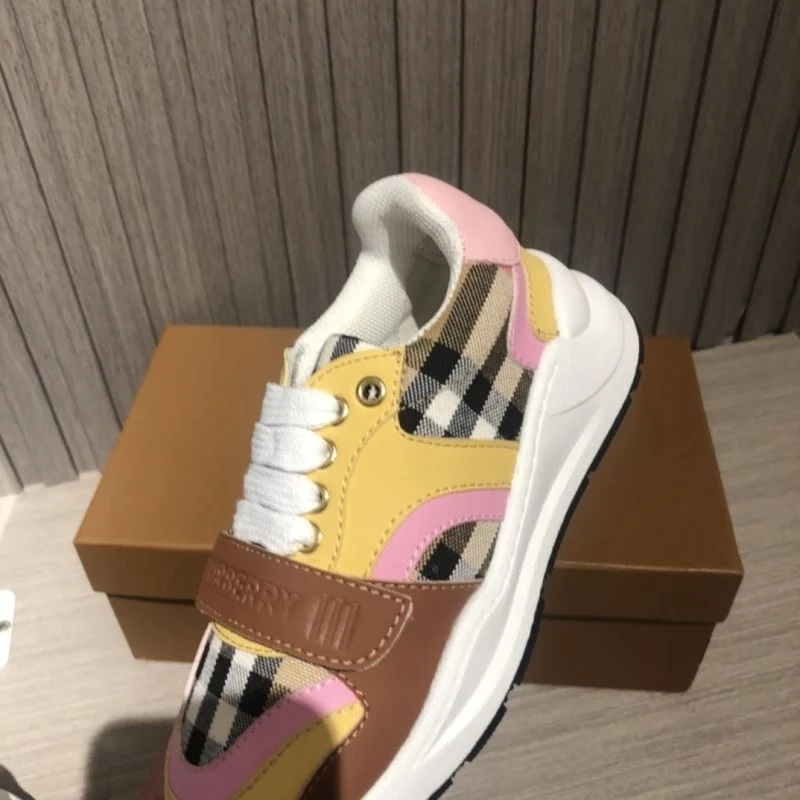 BURBERRY SHOES Seasonal 29976
