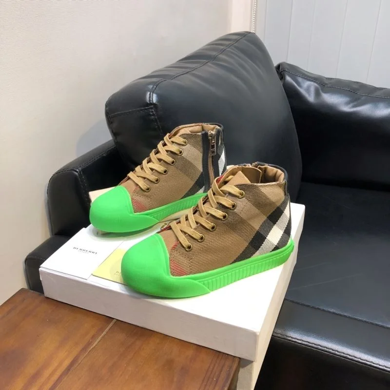 UrbanChic BURBERRY SHOES 29948