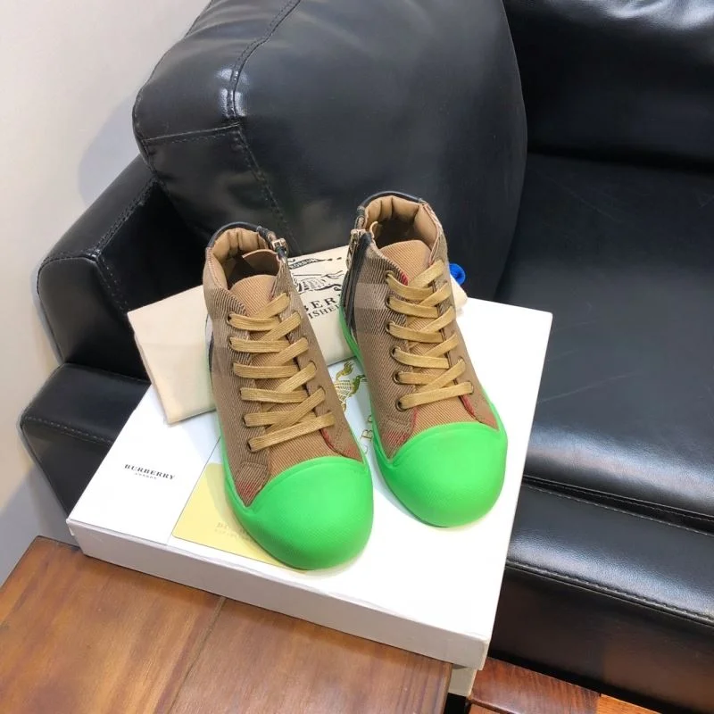 UrbanChic BURBERRY SHOES 29948