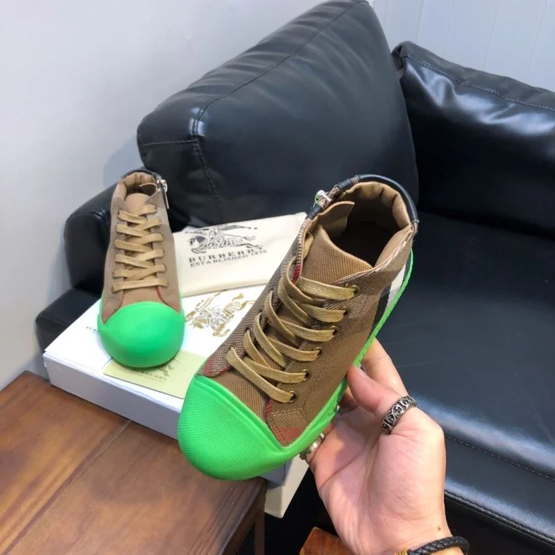 UrbanChic BURBERRY SHOES 29948