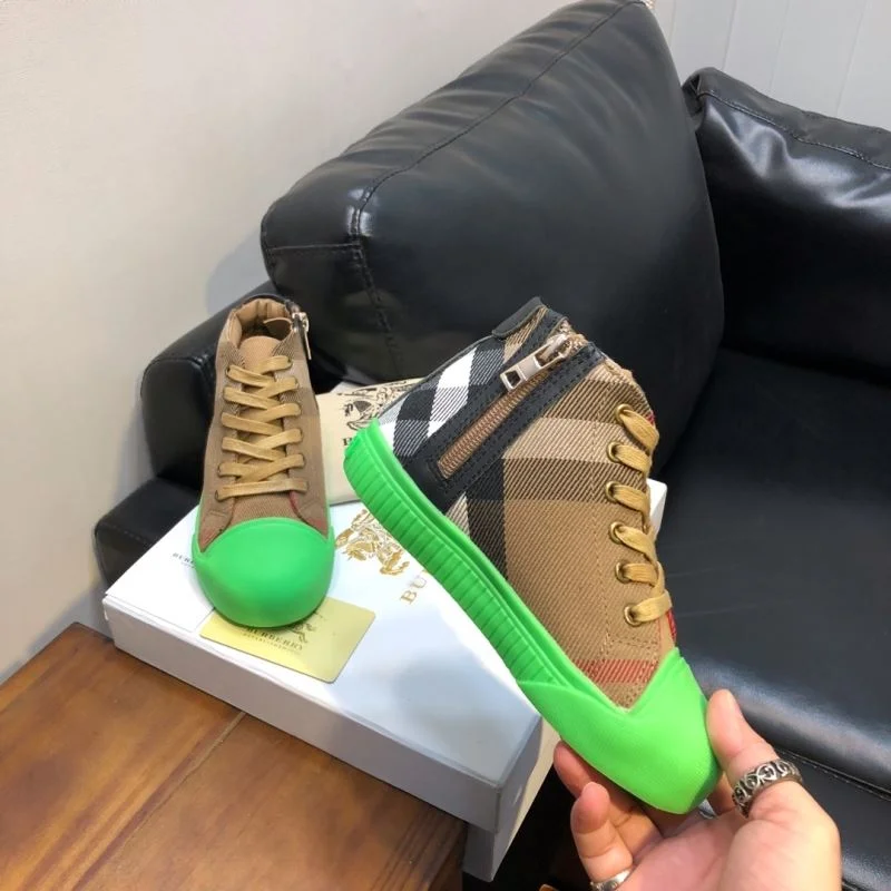 UrbanChic BURBERRY SHOES 29948