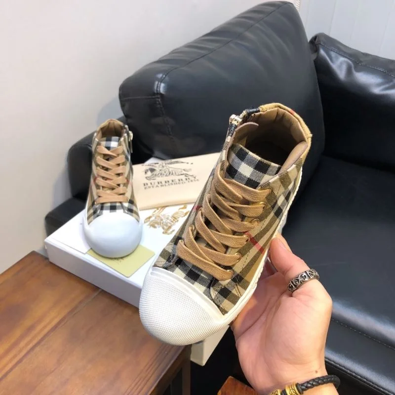 BURBERRY SHOES Stylish 29956