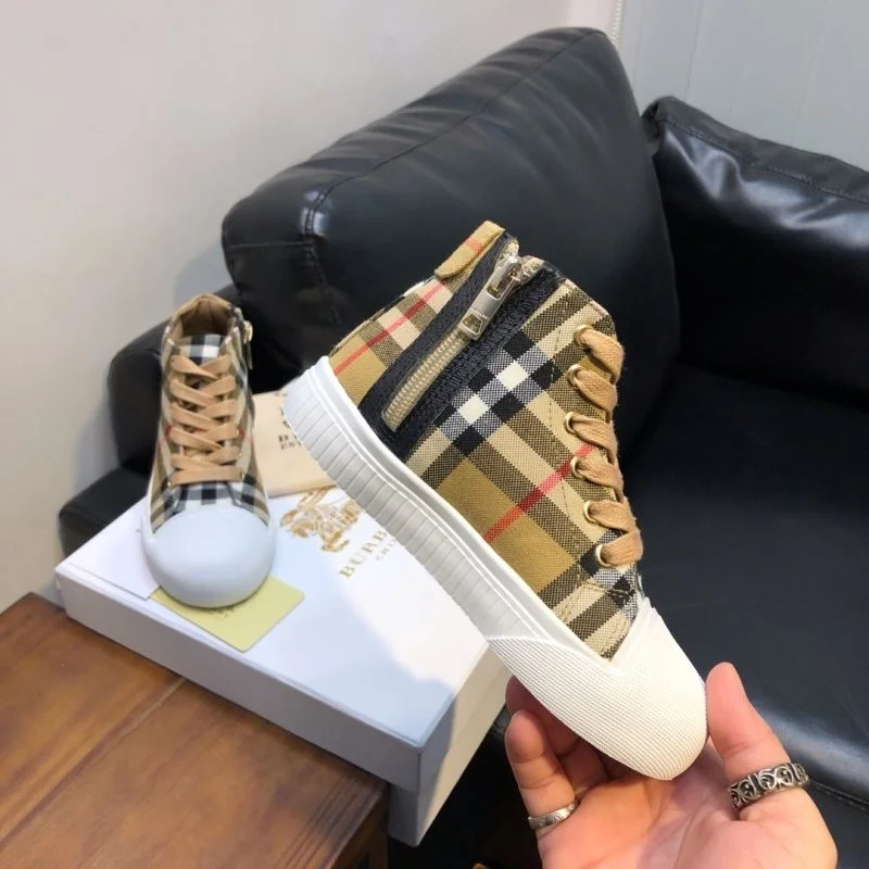 BURBERRY SHOES Stylish 29956
