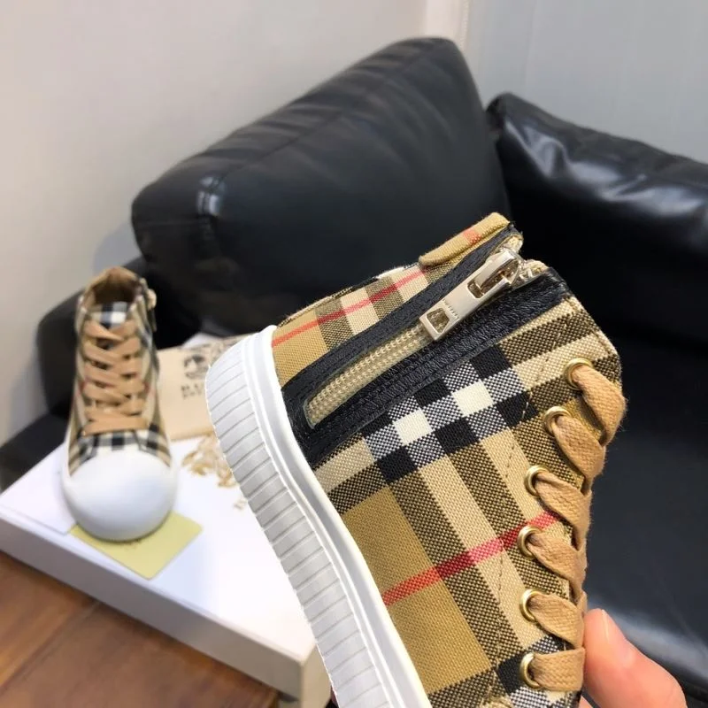 BURBERRY SHOES Stylish 29956