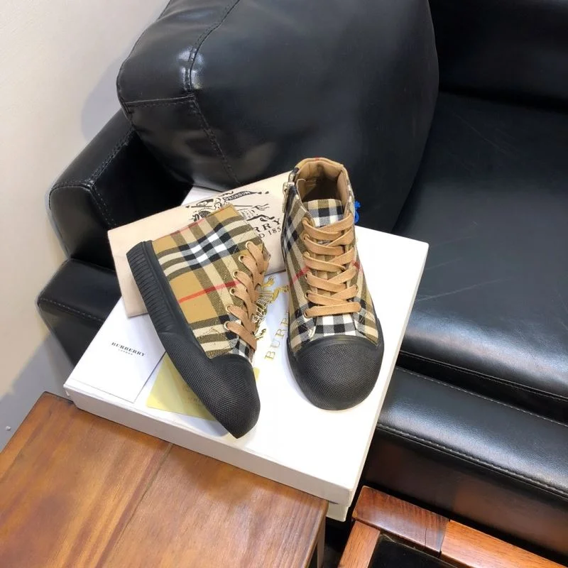BURBERRY SHOES Elegant 29949