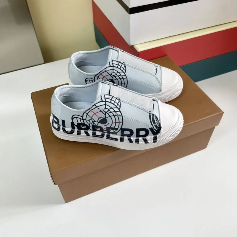 Vibrant BURBERRY SHOES 29958