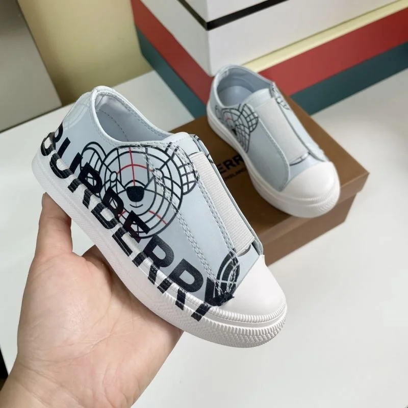 Vibrant BURBERRY SHOES 29958