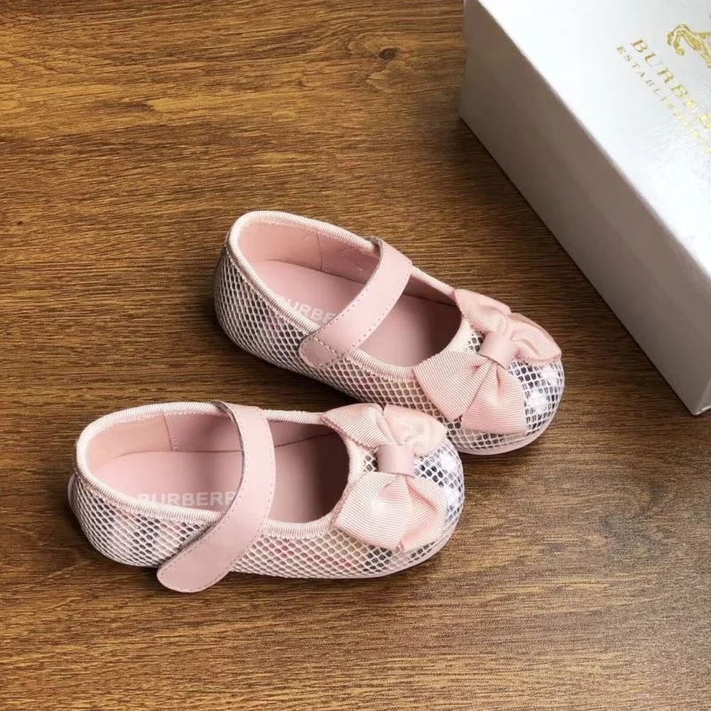BURBERRY SHOES UrbanChic 29969