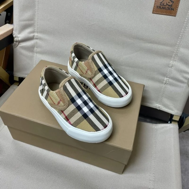 BURBERRY SHOES Lightweight 29965