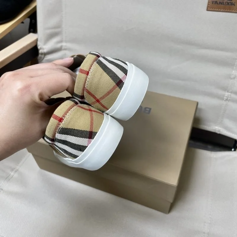 BURBERRY SHOES Lightweight 29965