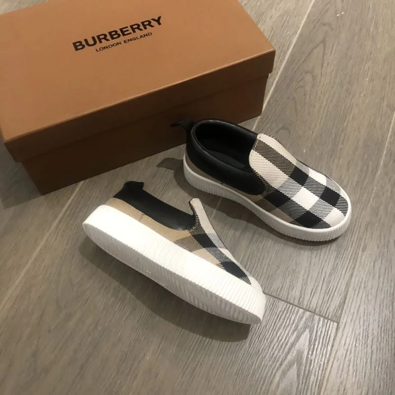 BURBERRY SHOES StreetReady 29926