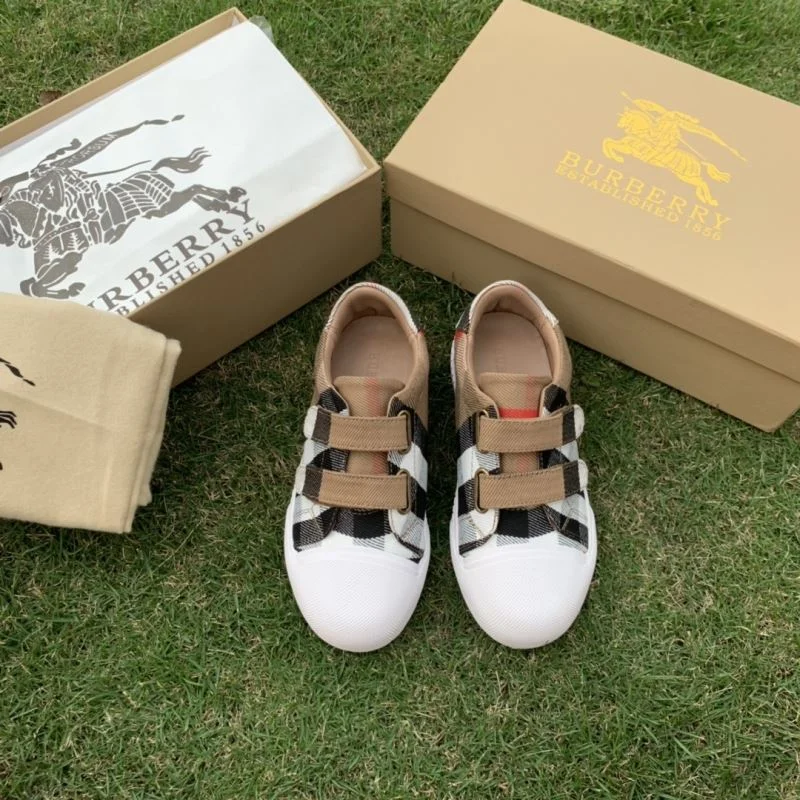 Youthful BURBERRY SHOES 29934