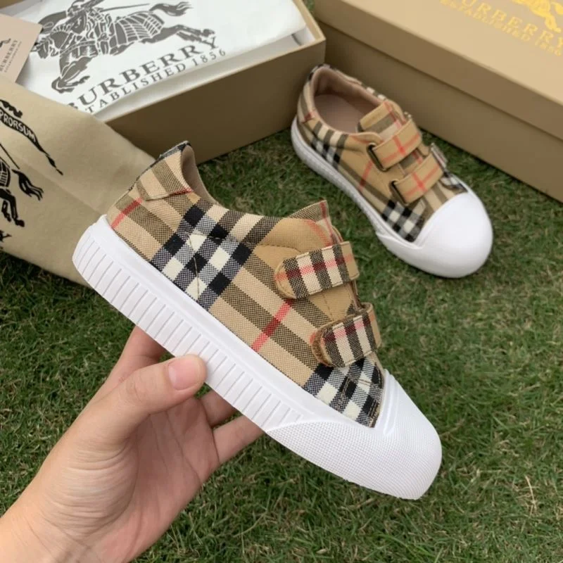 BURBERRY SHOES TravelReady 29922