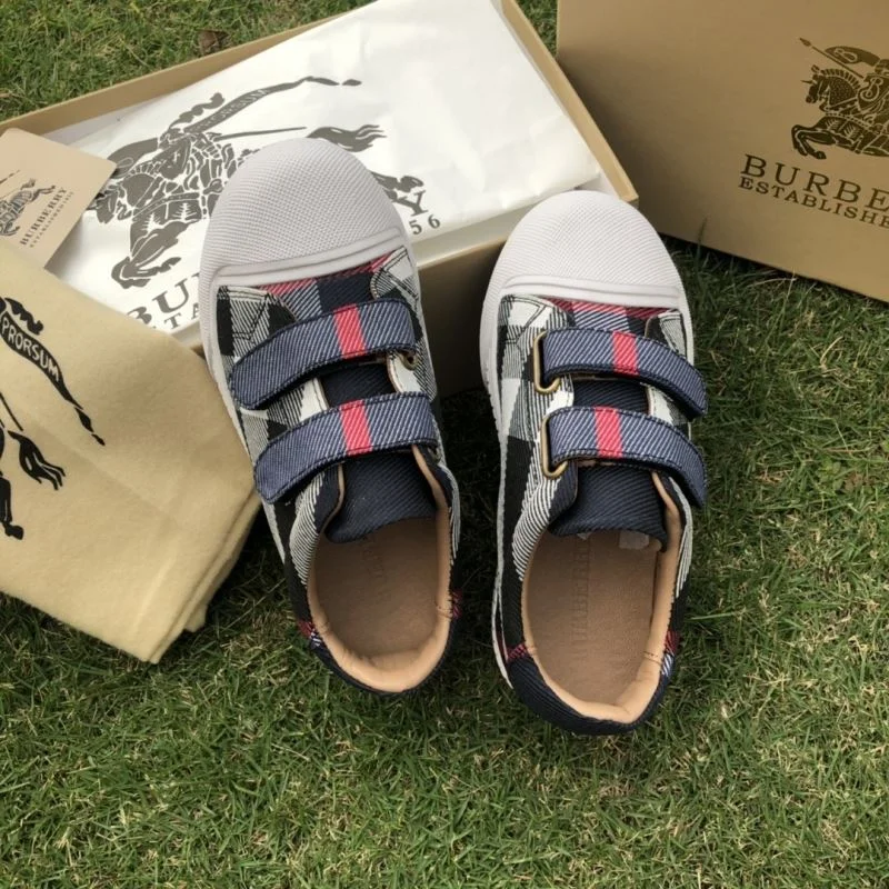 Comfortable BURBERRY SHOES 29933
