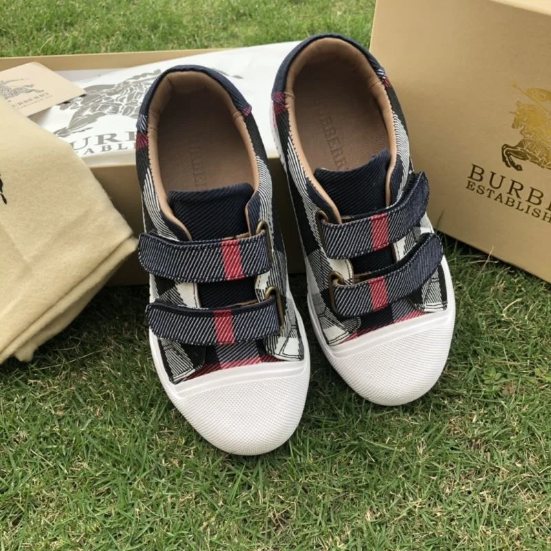 Comfortable BURBERRY SHOES 29933