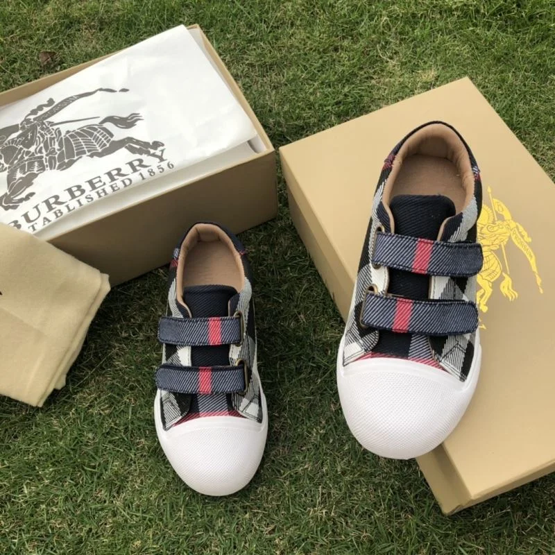 Comfortable BURBERRY SHOES 29933