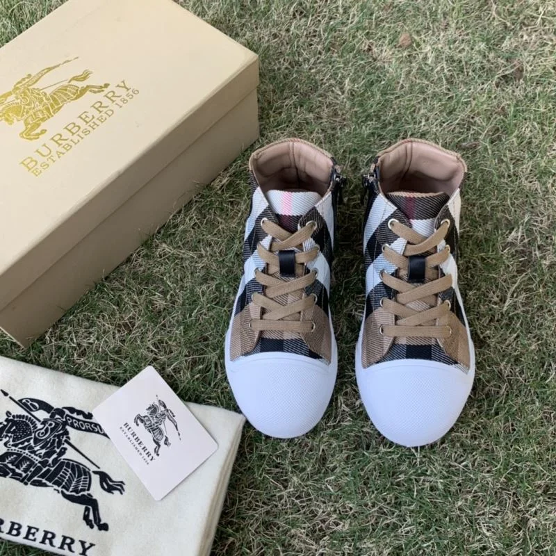 EasyMatch BURBERRY SHOES 29935