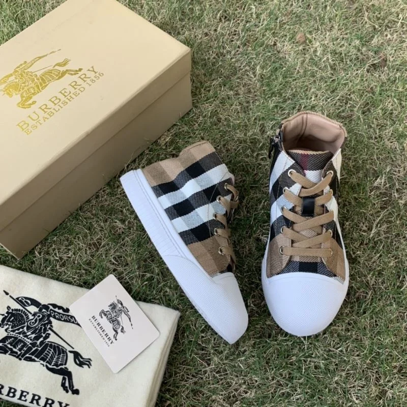 EasyMatch BURBERRY SHOES 29935