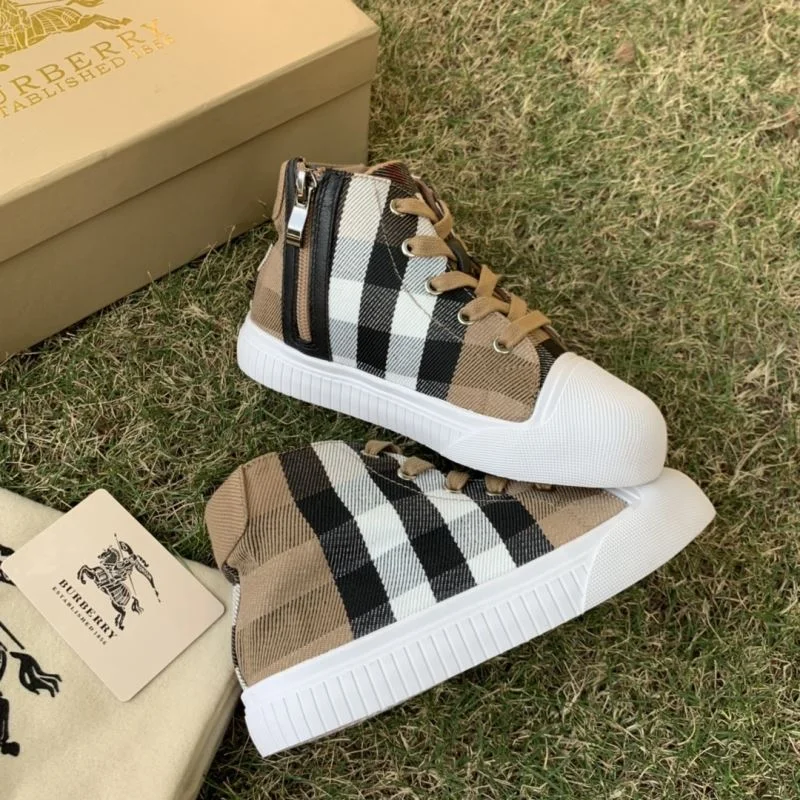 EasyMatch BURBERRY SHOES 29935