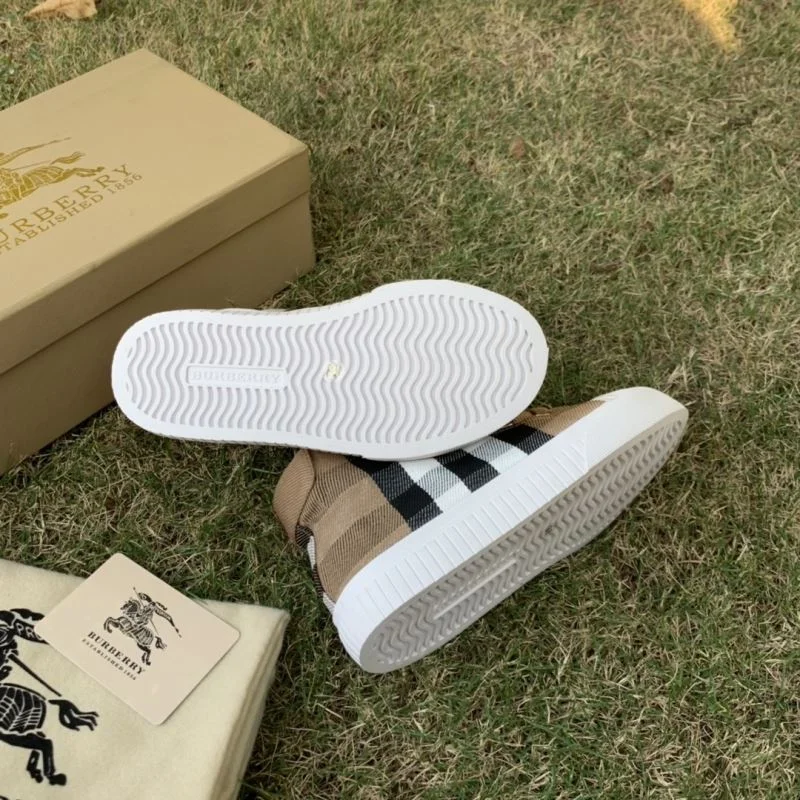 EasyMatch BURBERRY SHOES 29935