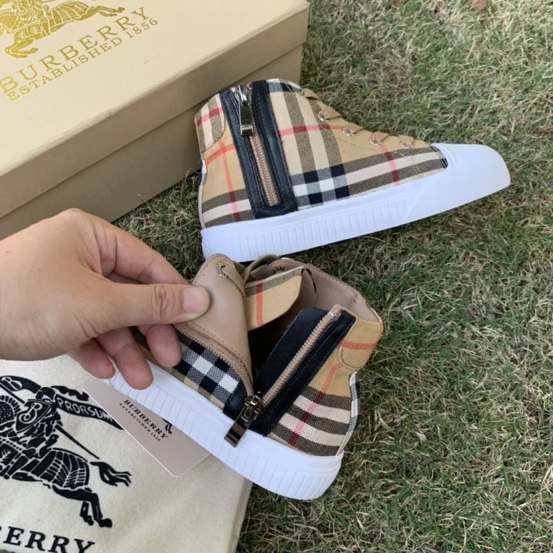 BURBERRY SHOES Soft 29939