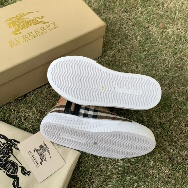 BURBERRY SHOES Soft 29939