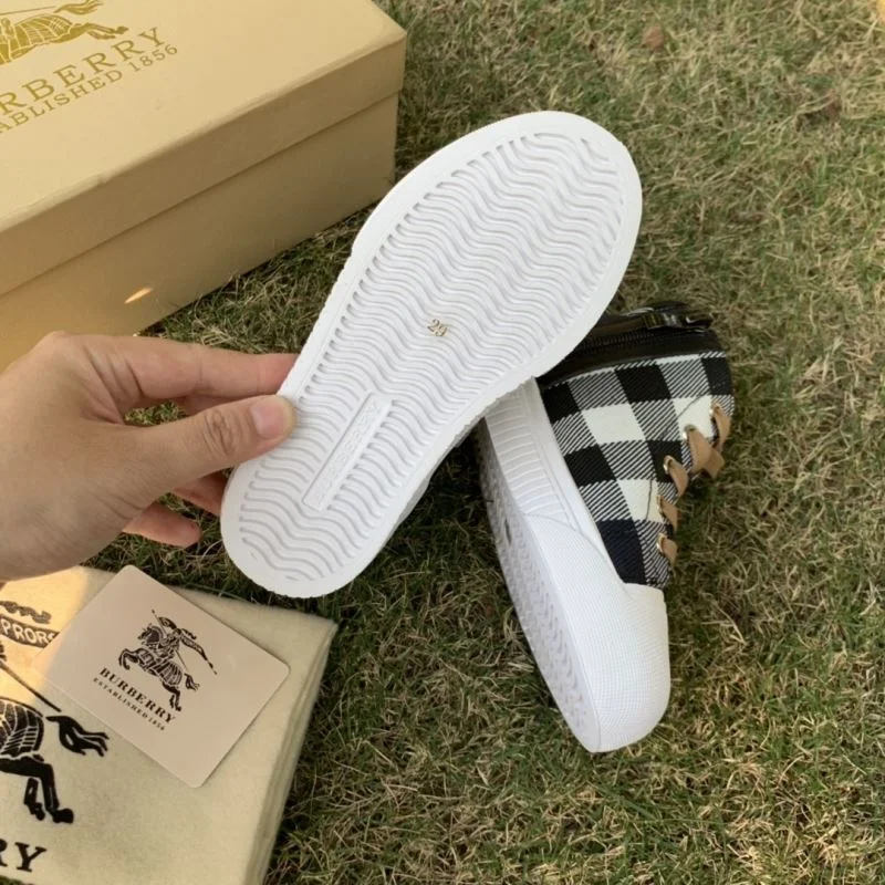 Practical BURBERRY SHOES 29927