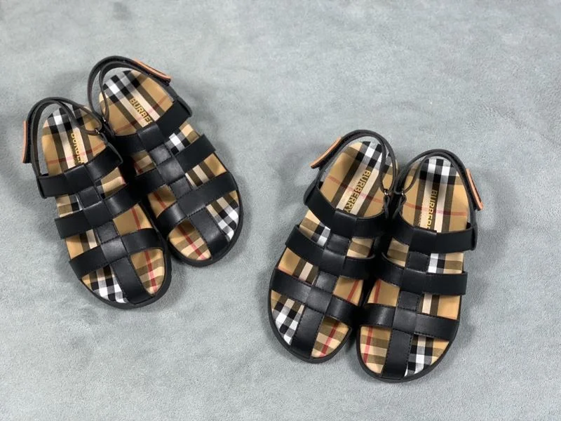 Colorful BURBERRY SHOES 29936