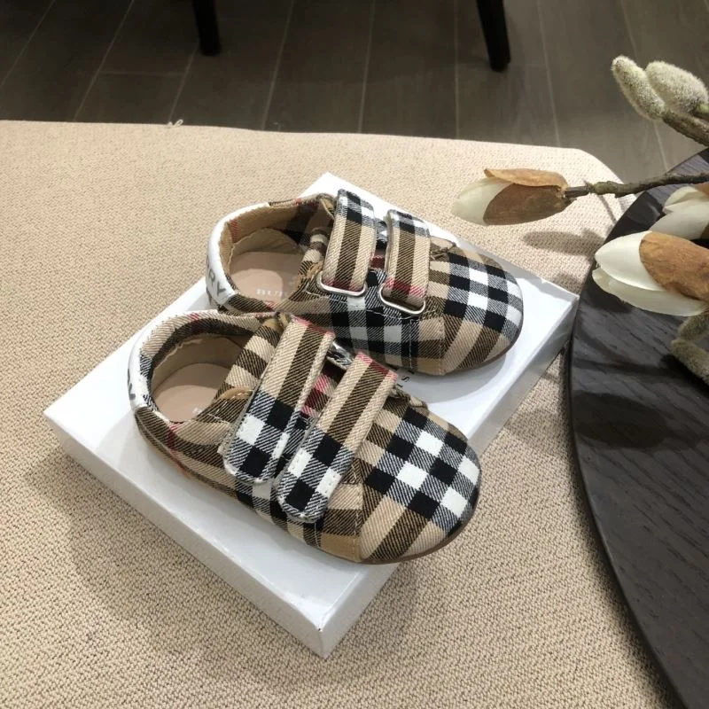 BURBERRY SHOES Compact 29915
