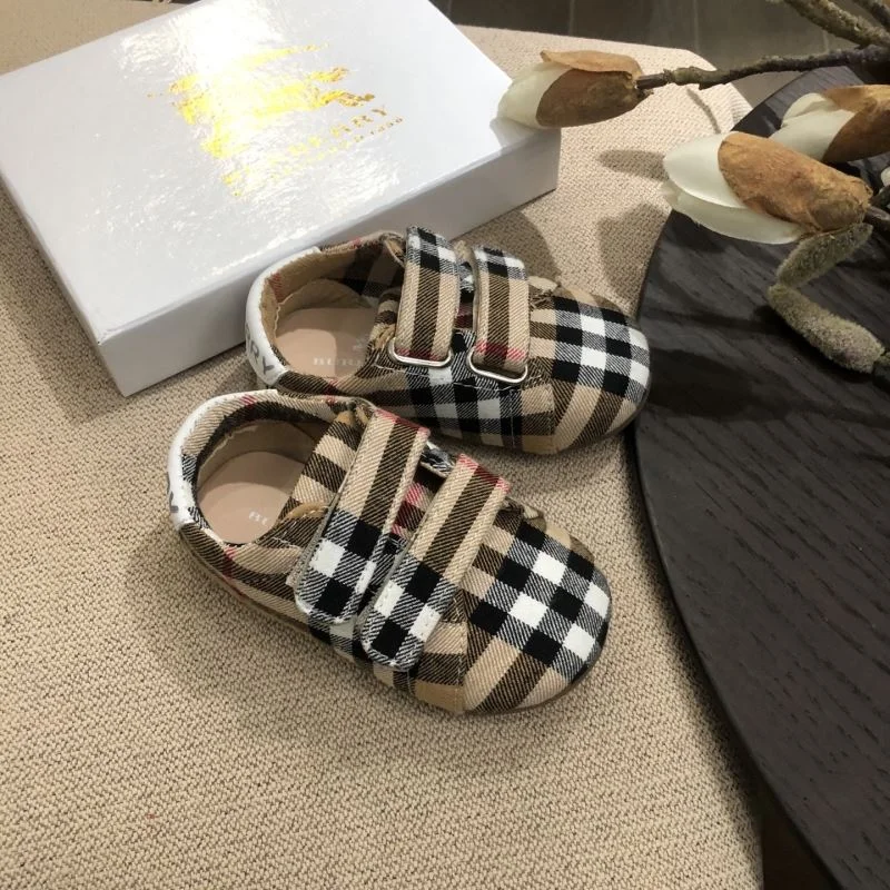 BURBERRY SHOES Compact 29915