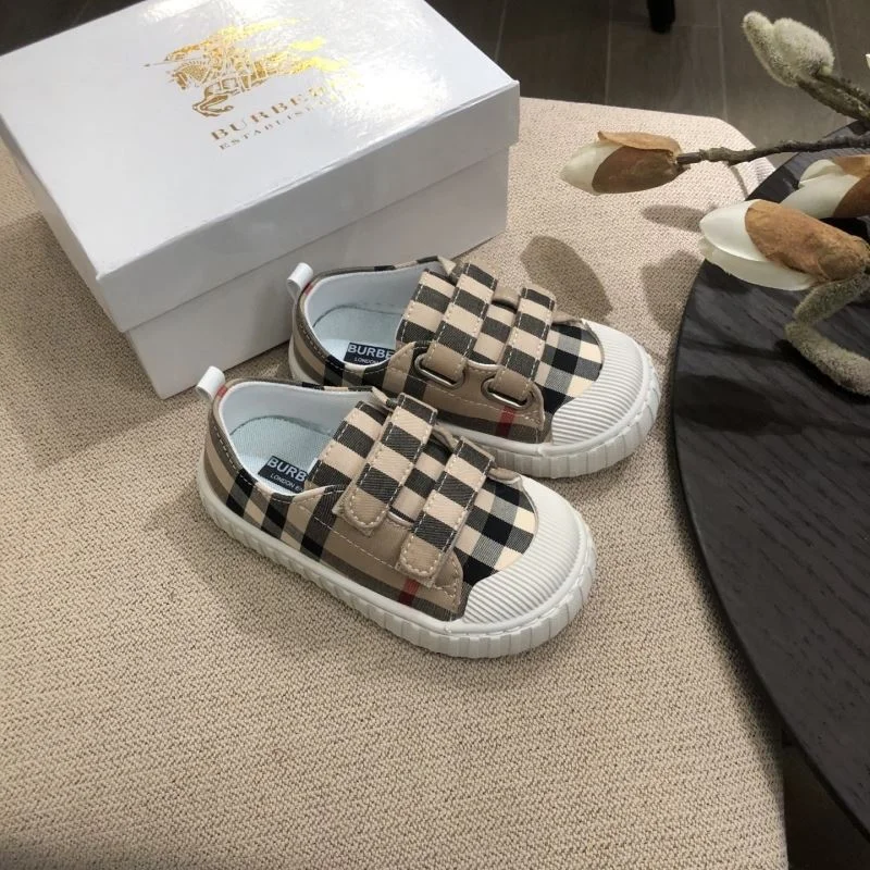 BURBERRY SHOES Premium 29912