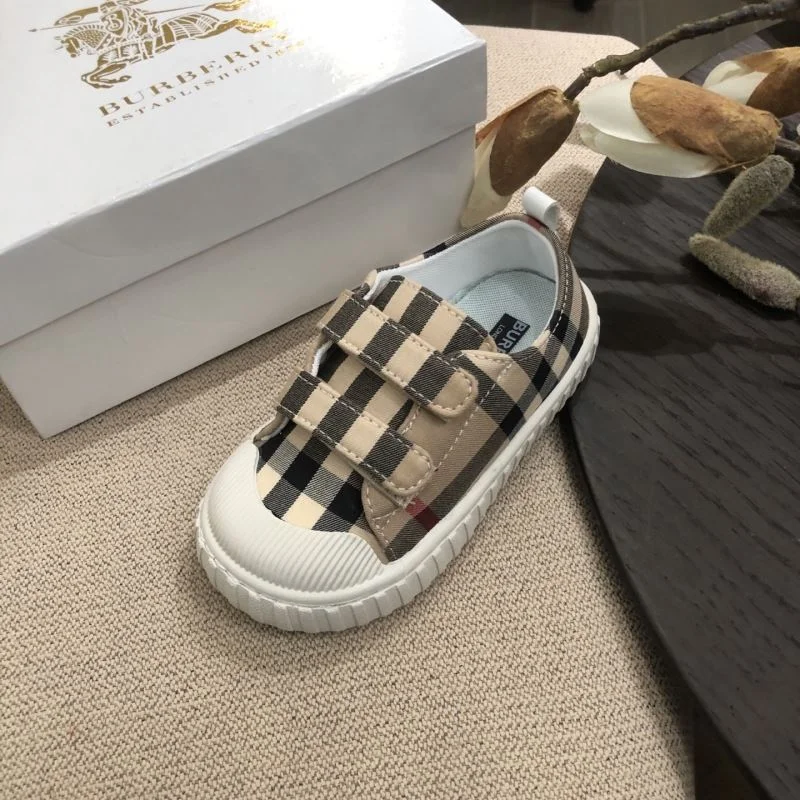 BURBERRY SHOES Premium 29912