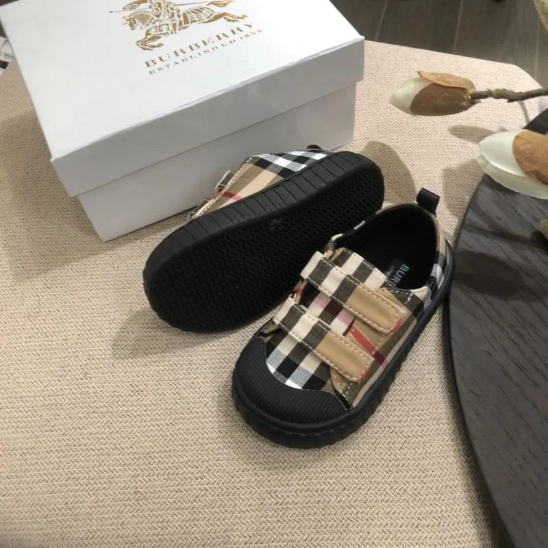 Durable BURBERRY SHOES 29913