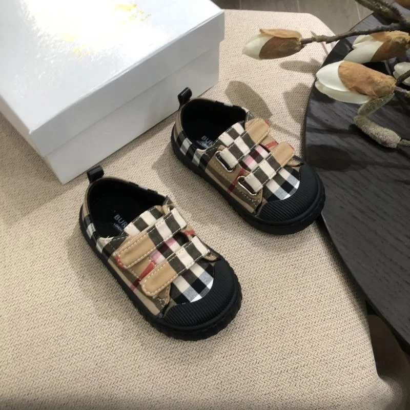 Durable BURBERRY SHOES 29913