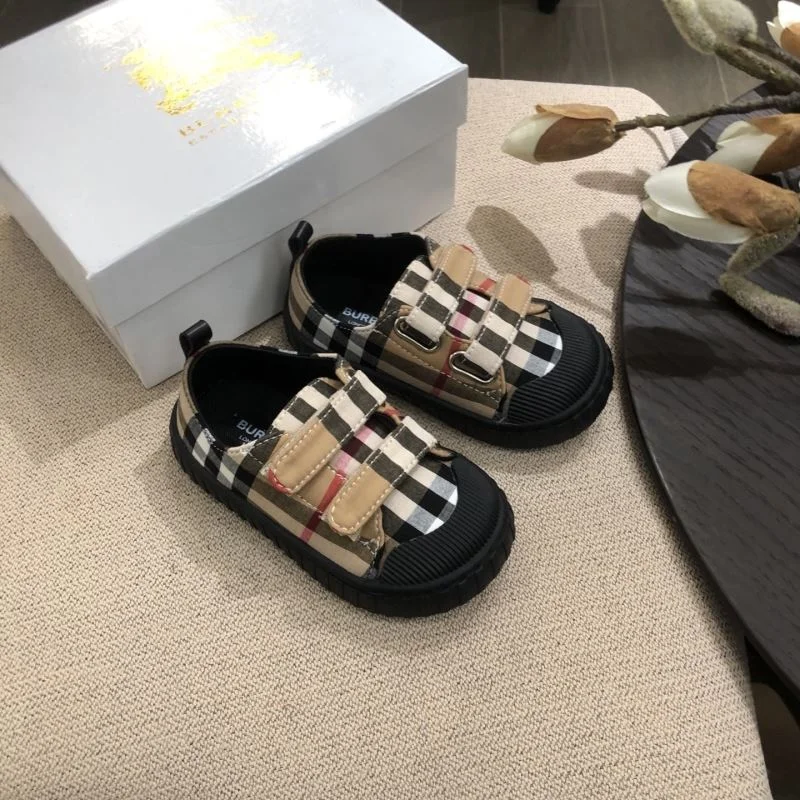 Durable BURBERRY SHOES 29913